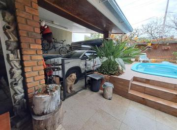 WhatsApp Image 2022-09-03 at 13.55 · Credito Real vende belo sobrado nos altos do Teresópolis bem conservado