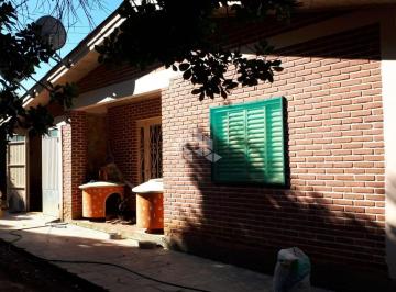 Rural · 113m² · 2 Quartos · 2 Vagas · Crédito Real Petrópolis Vende: Ótimo sítio de alvenaria sendo a casa com 113m²