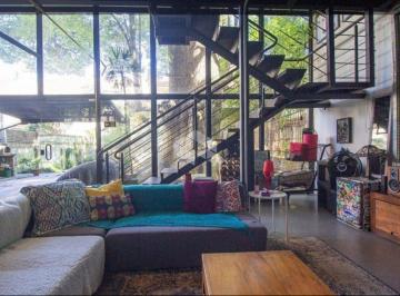 Casa · 300m² · 3 Quartos · Crédito Real Vende Casa no bairro mais boêmio de Porto Alegre