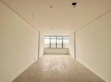 Comercial · 34m² · 1 Vaga · Sala Comercial À Venda, Floresta, Porto Alegre.