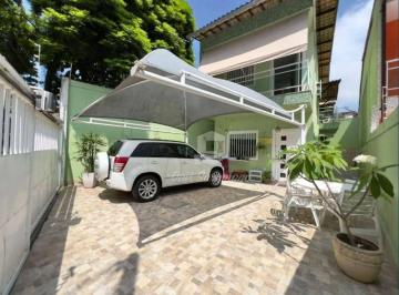 f9f4a2c9ce13251f50dec2718dd2d79ee6b37a1f · Casa com 4 dormitórios à venda, 232 m² por R$ 990.000,00 - São Francisco - Niterói/RJ