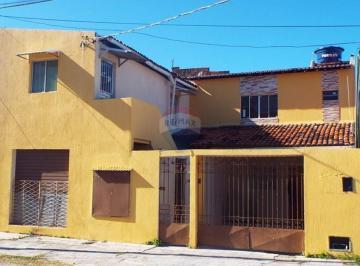 Casa · 200m² · 8 Quartos · 2 Vagas · Oportunidade de Investimento em Neópolis
