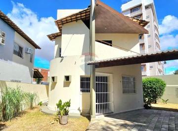 Casa · 160m² · 4 Quartos · 4 Vagas · Casa Duplex c/ 160 m² no Cond. Resl. Ewerest em Capim Macio, localização privilegiada