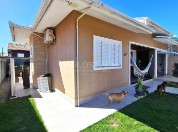 Casa · 90m² · 2 Quartos · 1 Vaga · Casa à venda no bairro Cabeçuda - Laguna/SC
