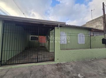 Casa · 92m² · 2 Quartos · 2 Vagas · Casa com 2 quartos no Centro de Caraguatatuba.