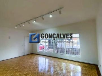Casa · 332m² · 3 Quartos · 3 Vagas · Sobrado para Aluguel em Jardim do Mar, SBC | 3 Quartos, 1 Suíte, 3 Vagas