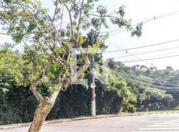 Sobre o imóvel: Excelente casa,de esquina, com energia fotovoltaica,sem vizinho · Casa à Venda - Alphaville, 2 Quartos, 115 m² - Barueri