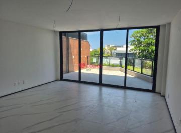 Apartamento · 139m² · 3 Quartos · 3 Vagas · Cobertura no Jardim Oceanico a uma quadra da praia.