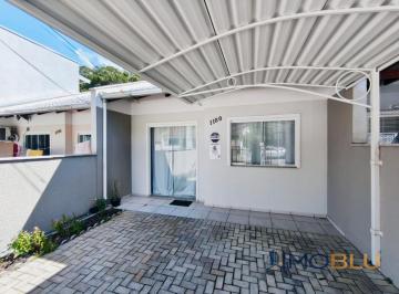 Casa · 50m² · 2 Quartos · 2 Vagas · casa geminada , semi mobiliada , meio de quadra , localização tranquila , Fortaleza Alta