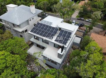 Casa · 400m² · 2 Vagas · CASA COM 5 SUÍTES EM GRAMADO