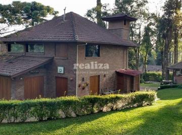 Casa · 212m² · 2 Vagas · CASA COM 3 DORMITÓRIOS EM CANELA