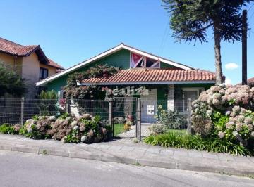 Casa · 140m² · 1 Vaga · CASA COM DUAS SUÍTES EM CANELA
