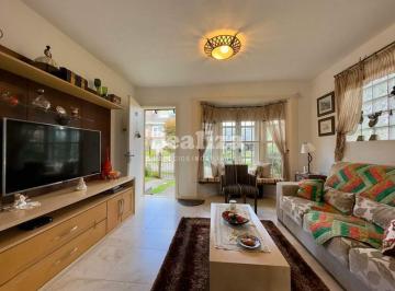 Casa · 156m² · 1 Vaga · CASA MONTEBELO