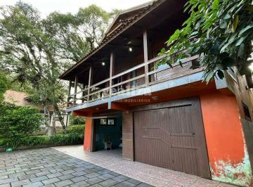 Casa · 556m² · 1 Vaga · CASA COM 4 DORMITÓRIOS EM GRAMADO