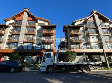 Apartamento · 118m² · 2 Vagas · APARTAMENTO 03 QUARTOS CENTRO DE CANELA