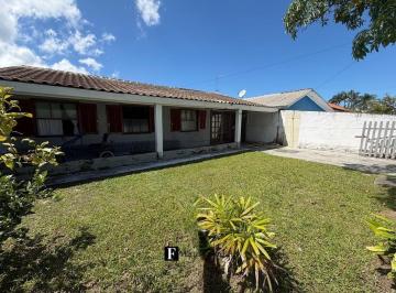 Casa · 288m² · 3 Quartos · 2 Vagas · Casa com 3 Quartos 1 Quadra da Br em Shangri-lá