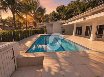 7eec4d8a32bfd7569838748e5a6ada8cb9cc3798 · Casa com 4 dormitórios à venda, 400 m² por R$ 2.950.000,00 - Itaipu - Niterói/RJ