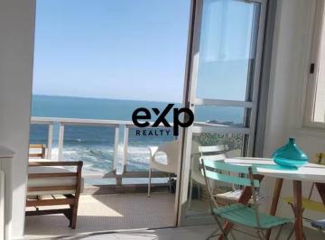 Apartamento · 90m² · 3 Quartos · 1 Vaga · Apartamento com excelente vista para o mar, 2 minutos a pé da praia