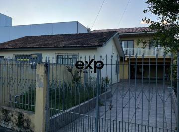Casa · 181m² · 4 Quartos · Atenção investidores e construtores! Excelente oportunidade no Uberaba, em localização estratégica !