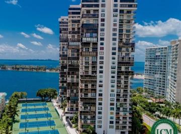 Foto 01 · Apartamento à venda em Miami