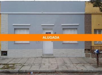 Foto 01 · Casa para locação no Centro de Santa Vitória do Palmar-RS: 1 quarto, 1 sala, 1 banheiro - 75m². Venh