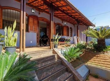 Casa · 351m² · 3 Quartos · Casa à venda 4 quartos, 4 vagas Linear Bairro Castelo Belo Horizonte