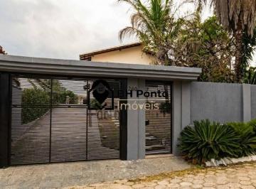 Casa · 300m² · 3 Quartos · 4 Vagas · Casa à venda com 3 quartos no Condomínio Vale do Ouro