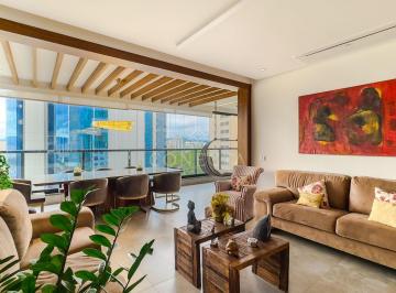 Foto 1 · Canvas Hing House
