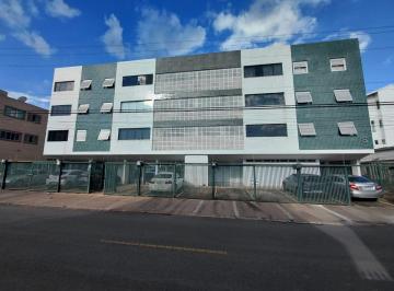 Apartamento de 2 quartos, Brasília · Apartamento lindo reformado amplo arejado no 1º andar prédio organizado 02 vagas Oportunidade Única!