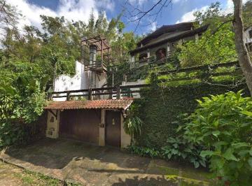 img1 · Casa em Itaipu, Niterói, com 5 quartos, piscina, churrasqueira e terreno de 1.150 m²