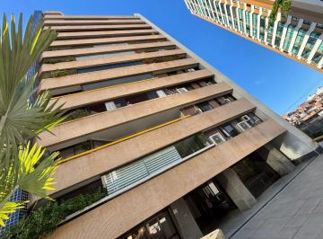 Apartamento de 4 quartos, Salvador · Apartamento no Jardim Apipema.

239,83m2 | 04 Suítes | Varanda | Lavabo | Vista Mar | Nascente |
