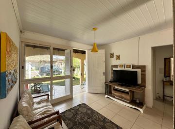 647270.jpg · Casa Fora de Condomínio 3 Dormitórios - Bairro Arco Íris