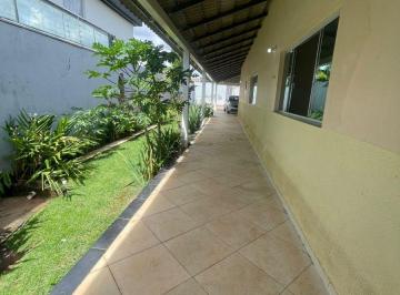 Casa de 4 quartos, Vicente Pires · Rua 4c, lote 800m², toda laje, varanda, tranquilidade