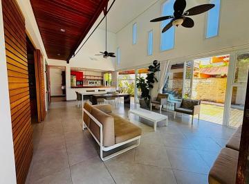 Casa · 300m² · 3 Quartos · 4 Vagas · Casa para alugar em Campinas, Swiss Park, com 3 suítes, com 300 m², Arosa - Swiss Park