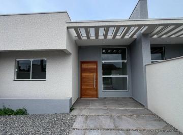 Casa · 71m² · 3 Quartos · 1 Vaga · Casa com Piscina à Venda | 3 Quartos, Suíte e Espaço Gourmet em Itapoá SC