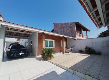 Casa de 2 quartos, Peruíbe · Casa com 2 quartos e área gourmet em Peruíbe.