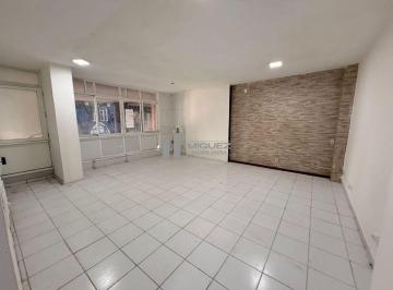 Comercial · 36m² · SALA COMERCIAL À VENDA - RUA FARANI COM 36M². EXCELENTE LOCALIZAÇÃO!