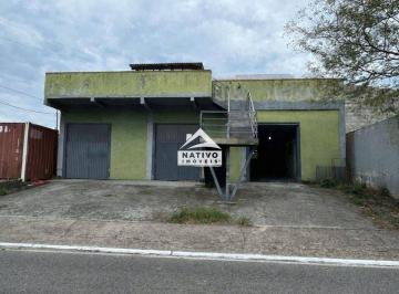 Comercial · 590m² · Oportunidade Galpão á venda no Rio Vermelho com 2 Casas, contêiner com placa solar