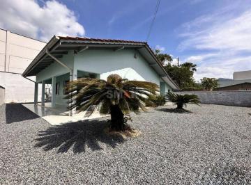 Casa · 2 Quartos · 2 Vagas · Casa com terreno amplo