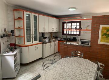 Casa · 172m² · 3 Quartos · 2 Vagas · Sobrado com 172 m² Mobiliado com Suíte e Área Gourmet na Vila Tibiriçá