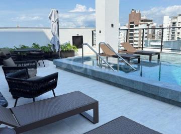 destaque · Studio premium com vaga