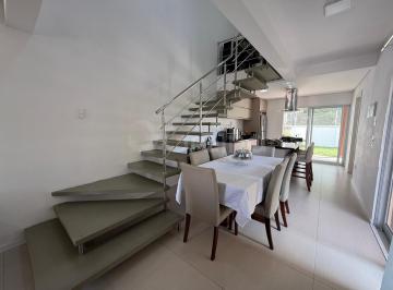 1 · Casa Residencial de 138,34m² com 3 quartos sendo 1 suíte em DeltaVille