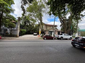 Comercial · 364m² · 6 Vagas · Casa comercial para Locação em São Paulo-SP, Jardim América - 5 Banheiros, 6 Vagas, 364m² de Área!