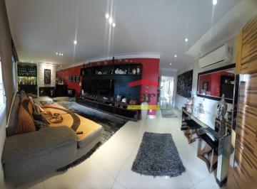 Casa · 180m² · 3 Quartos · 4 Vagas · Linda casa térrea com 3 suítes e 4 vagas no tremembé