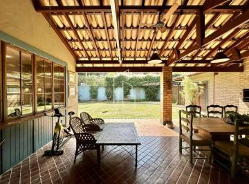 Casa · 457m² · 4 Quartos · 5 Vagas · Casa de luxo à venda em Embu das Artes-SP, Jardim Indaiá: 4 quartos, 4 suítes, 4 banheiros, 5 vagas,