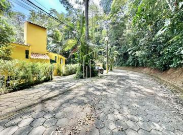 Casa · 485m² · 3 Quartos · 5 Vagas · Casa de Luxo no Condomínio Iolanda: 3 quartos, 1 suíte, 5 banheiros, 5 vagas e 485,50m² em Taboão da