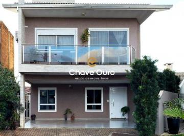 Casa · 225m² · 4 Quartos · Casa à venda - em Cascavel