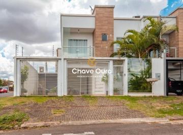 Casa · 132m² · 3 Quartos · Casa à venda - no Centro