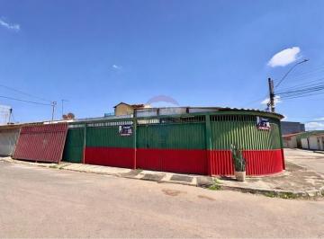 Casa · 193m² · 5 Quartos · 5 Vagas · Casa à venda em Samambaia Sul com Lote de 193m²