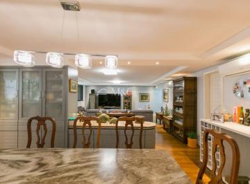 1 · Apartamento com 240.0 m², à venda no bairro Água Verde.